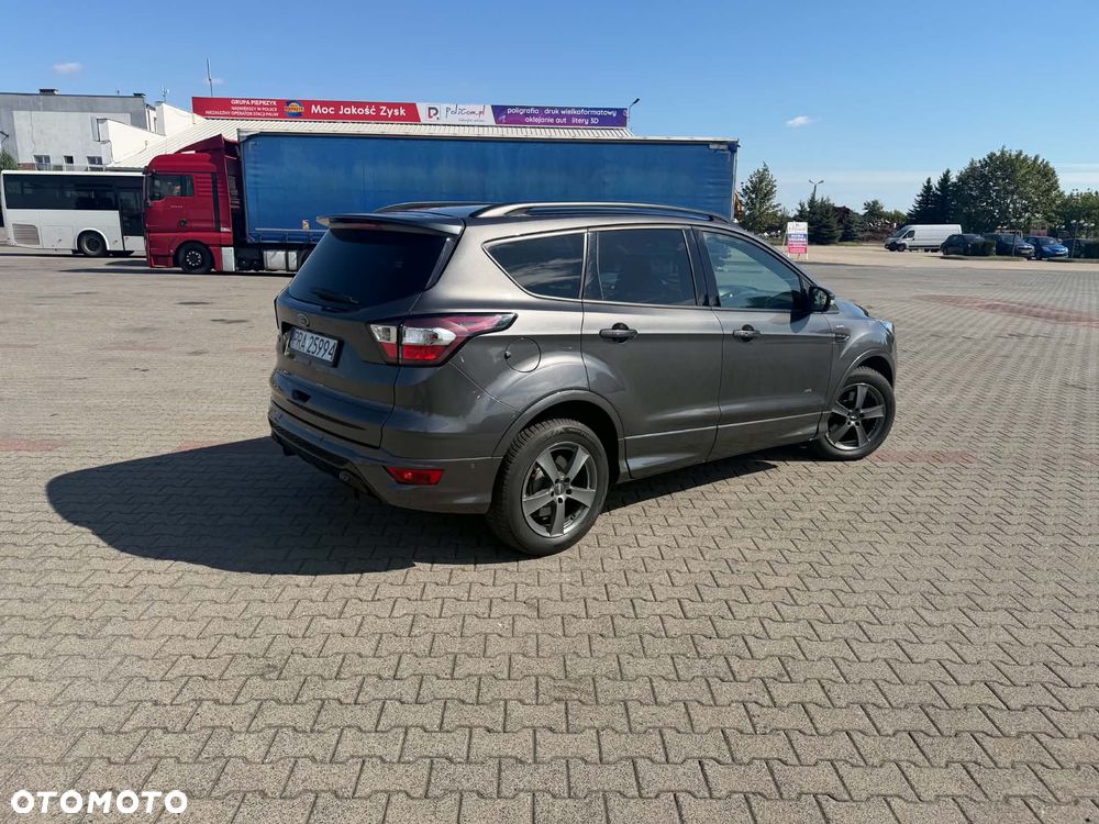 Ford Kuga 2.0 TDCi AWD ST-Line - 4