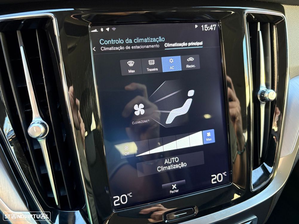 Volvo V60 2.0 D3 Momentum Plus - 22