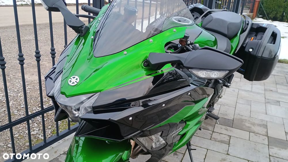 Kawasaki Ninja H2 SX - 24
