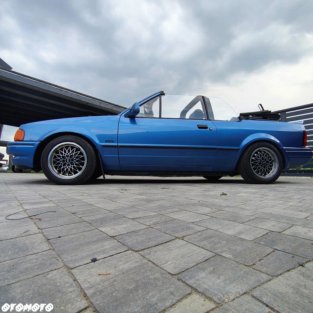 Ford Escort - 8