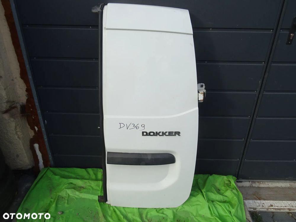 DACIA DOKKER DRZWI TYL TYLNE PRAWE SKRZYDLO DV369 BIALE DRZWI PRAWE TYL WASKIE SKRZYDLO CZESCI ROZNE