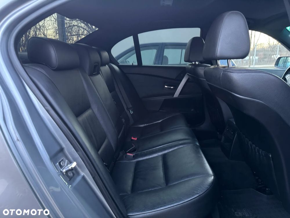 BMW Seria 5 - 34