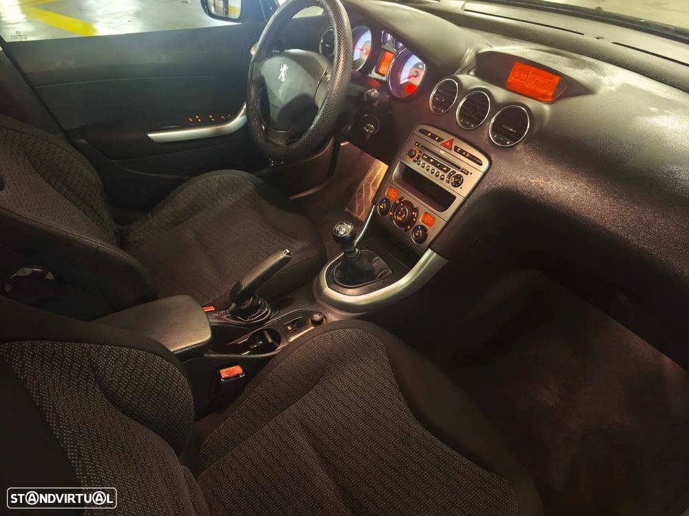 Peugeot 308 SW 1.6 HDi Premium CVM6 - 15