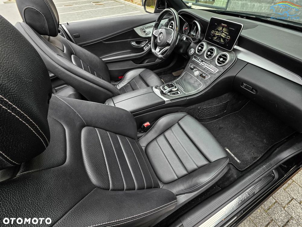 Mercedes-Benz Klasa C 300 4Matic 9G-TRONIC AMG Line - 17
