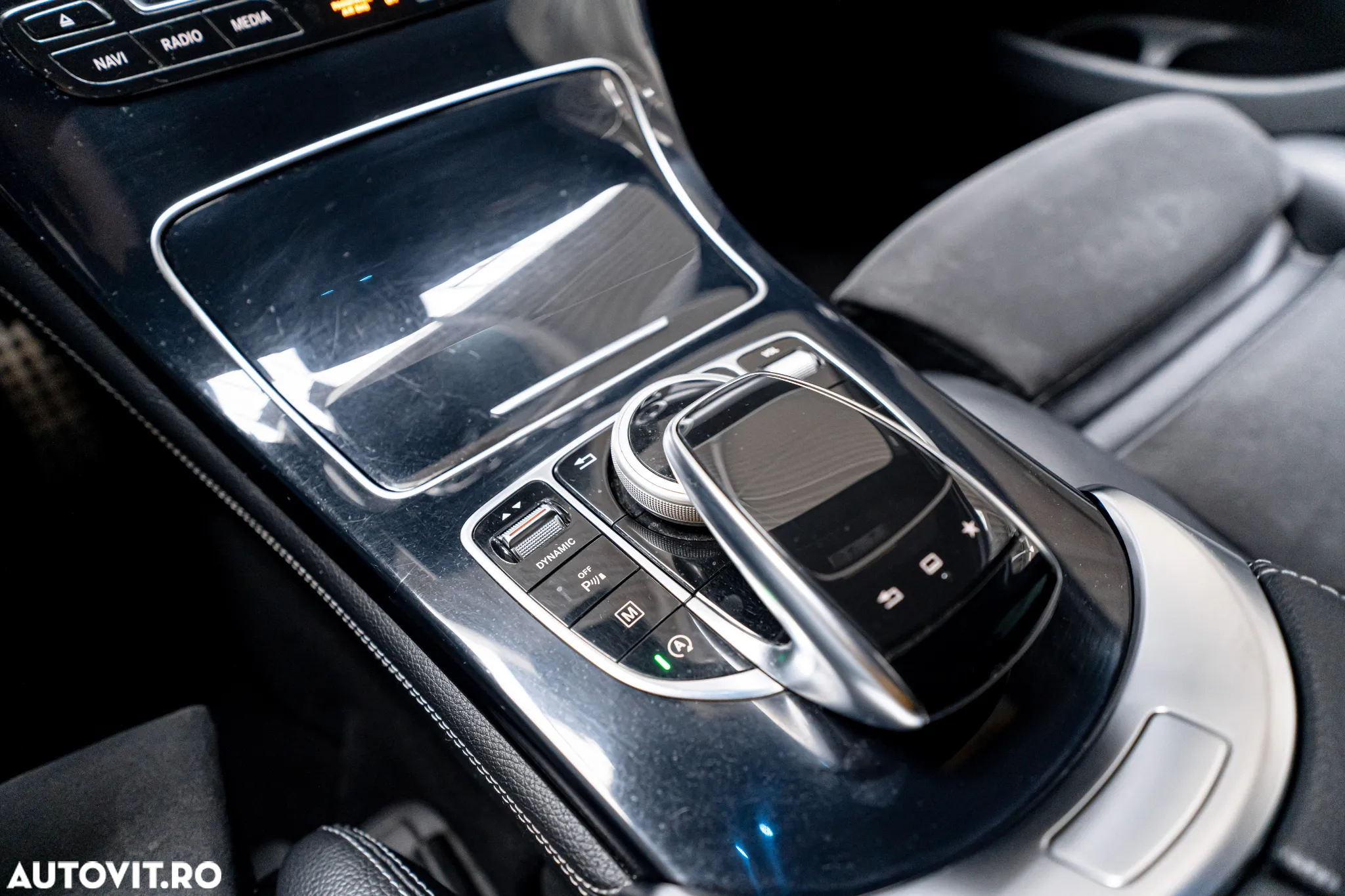 Mercedes-Benz GLC 250 4Matic 9G-TRONIC AMG Line - 7
