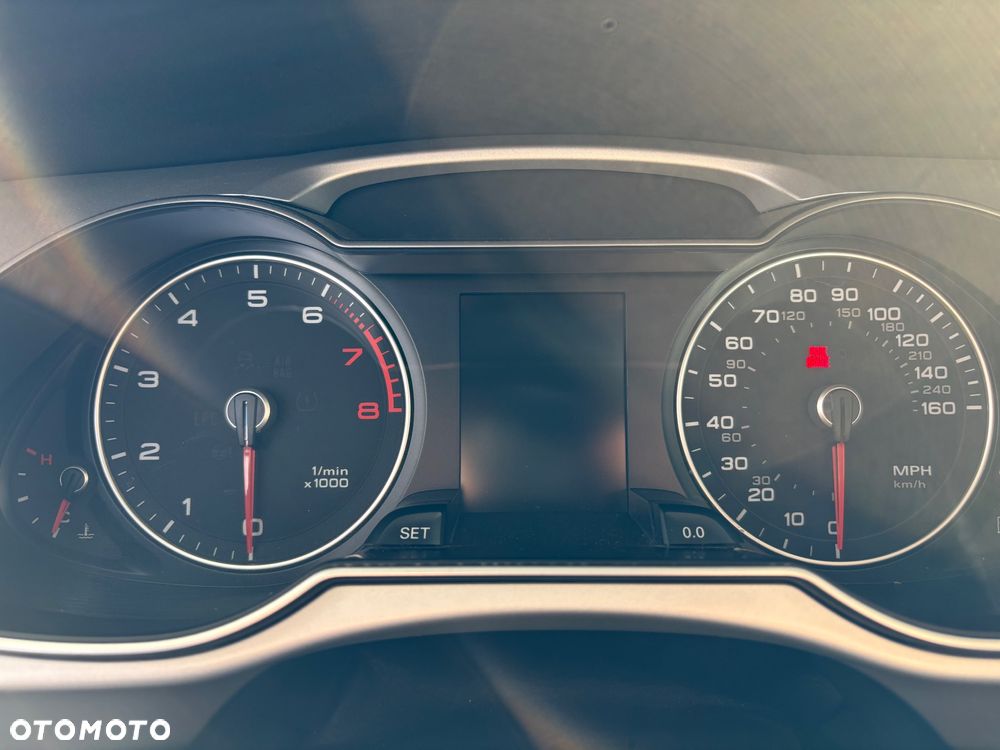 Audi A4 Limousine - 13