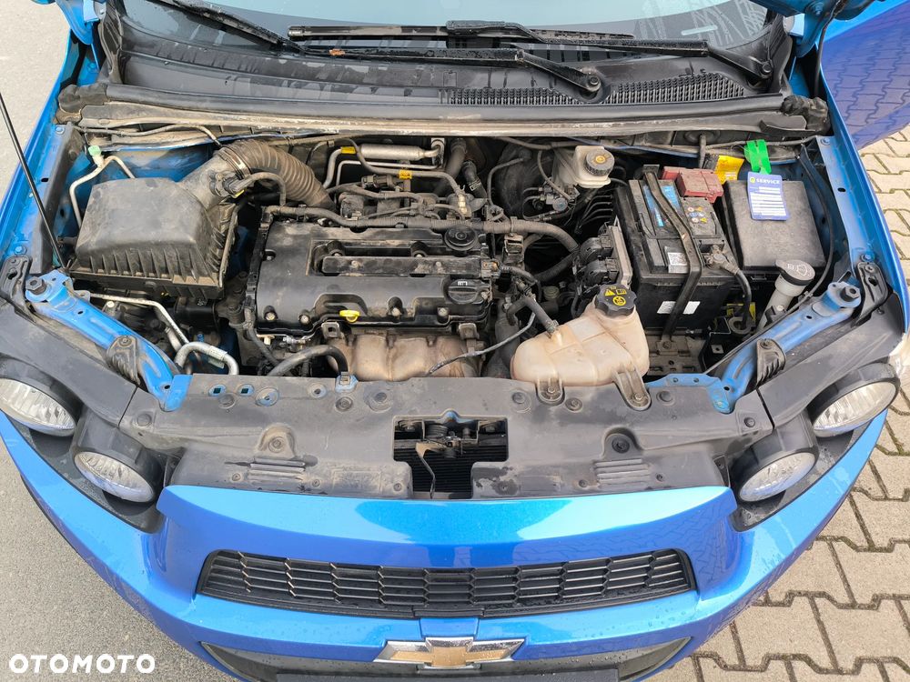 Chevrolet Aveo 1.2 LT - 18