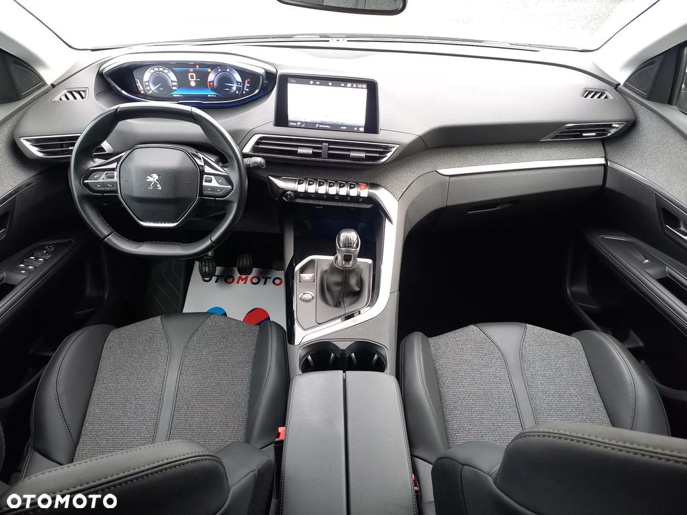 Peugeot 5008 BlueHDI 130 Allure Business-Paket - 26