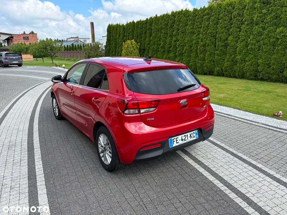 Kia Rio 1.0 T-GDI 100 Dream-Team Edition - 13