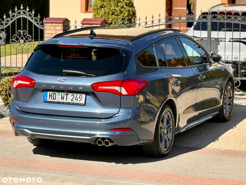 Ford Focus 1.5 EcoBlue Start-Stopp-System ST-LINE STYLE - 10