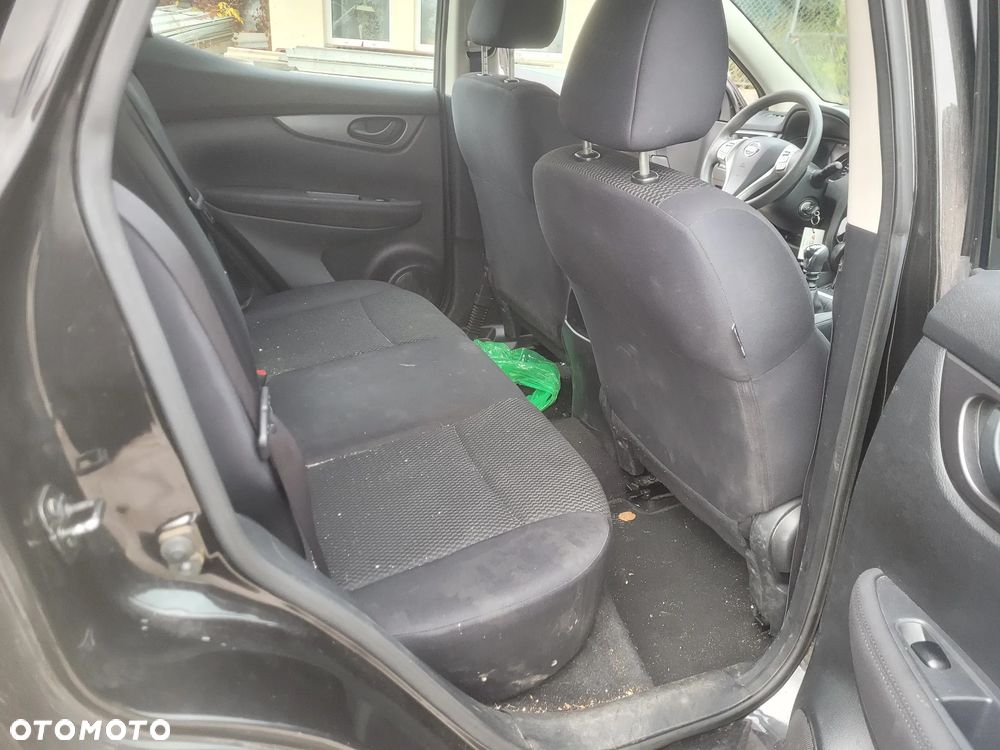 Nissan Qashqai - 25