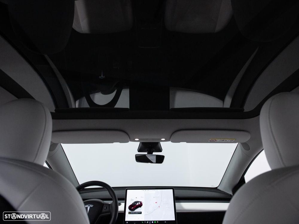 Tesla Model Y Performance Dual Motor AWD - 7