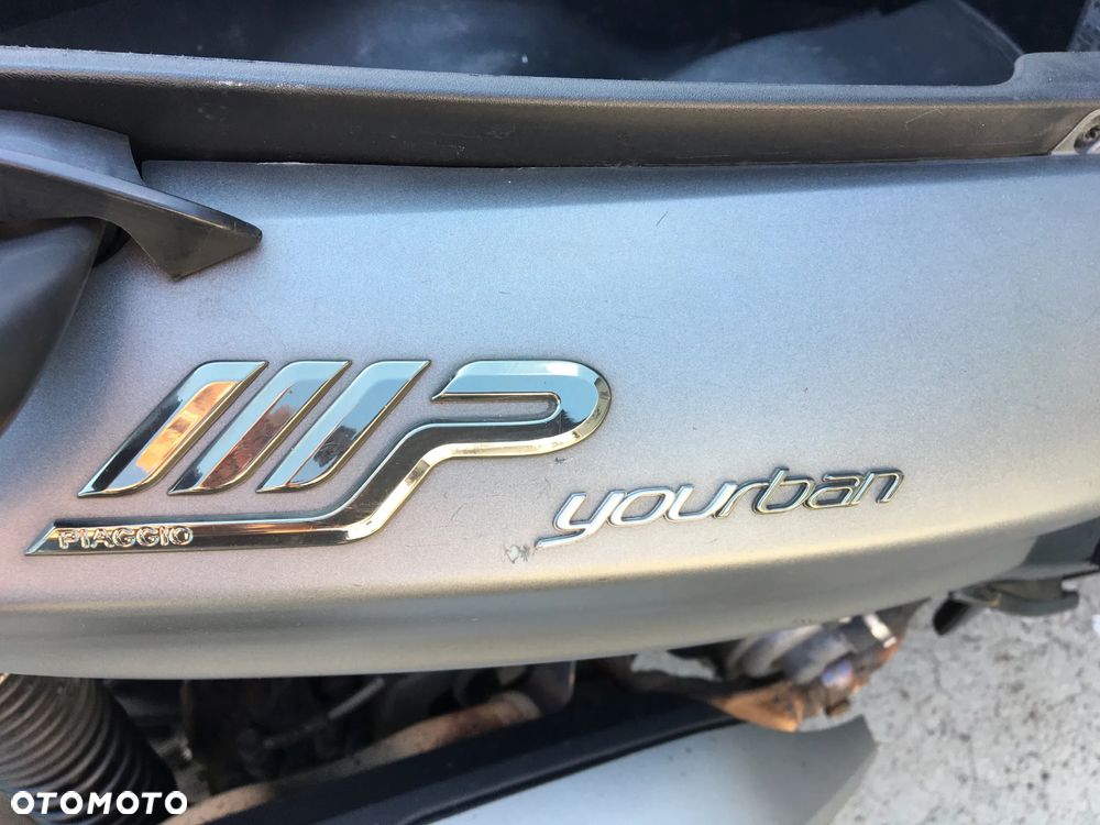 Piaggio MP-3 - 6