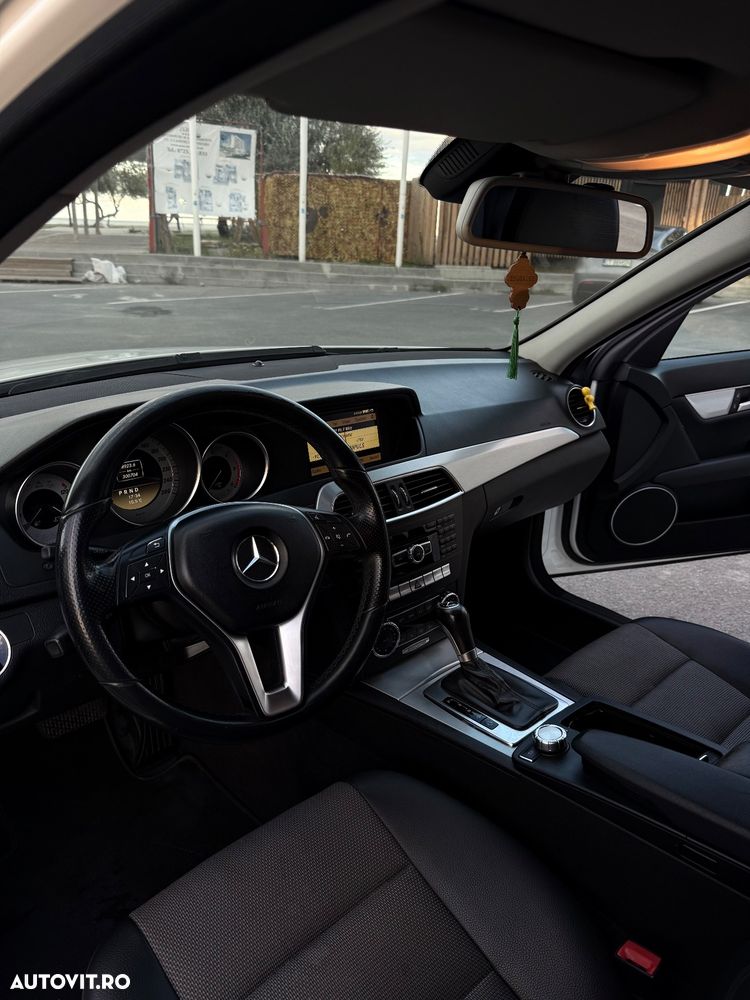 Mercedes-Benz C - 11