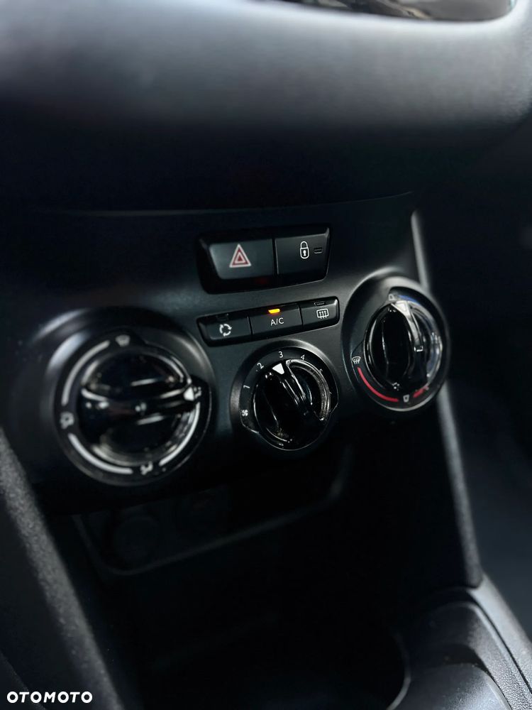 Peugeot 208 - 19