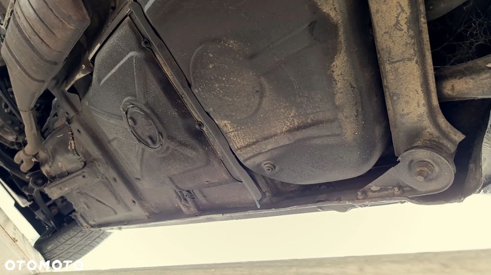 BMW Seria 3 318i - 38