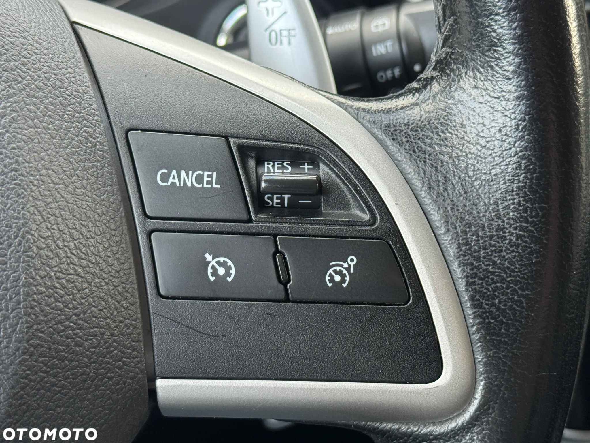 Mitsubishi Outlander PHEV Instyle NAVI + - 14