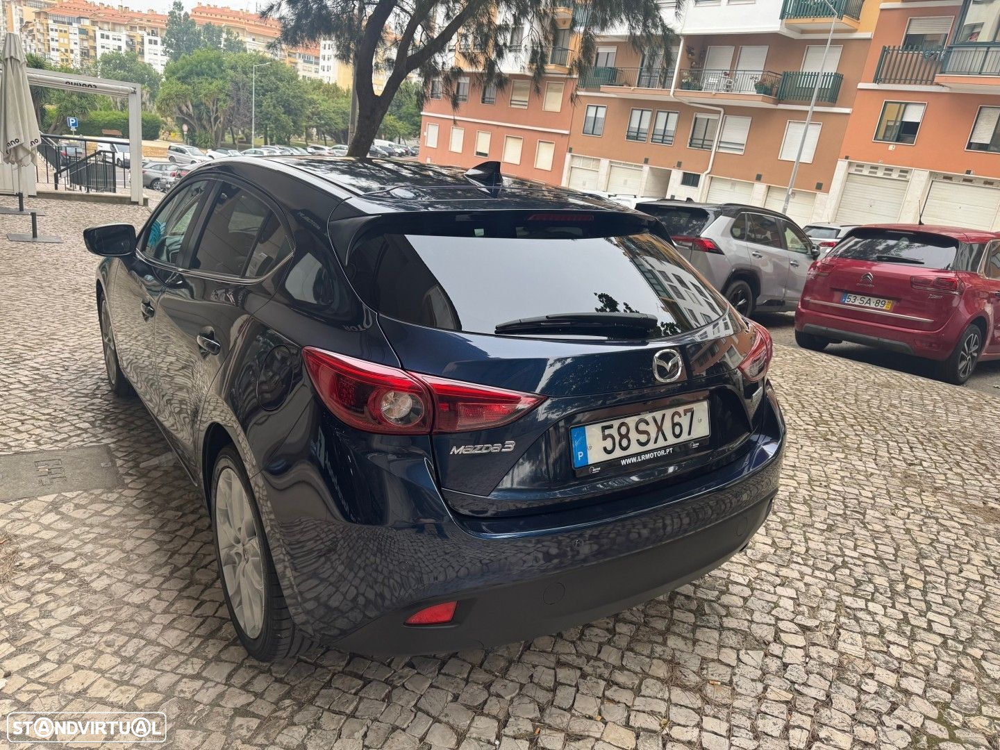 Mazda 3 1.5 Sky-D Excellence Navi - 4