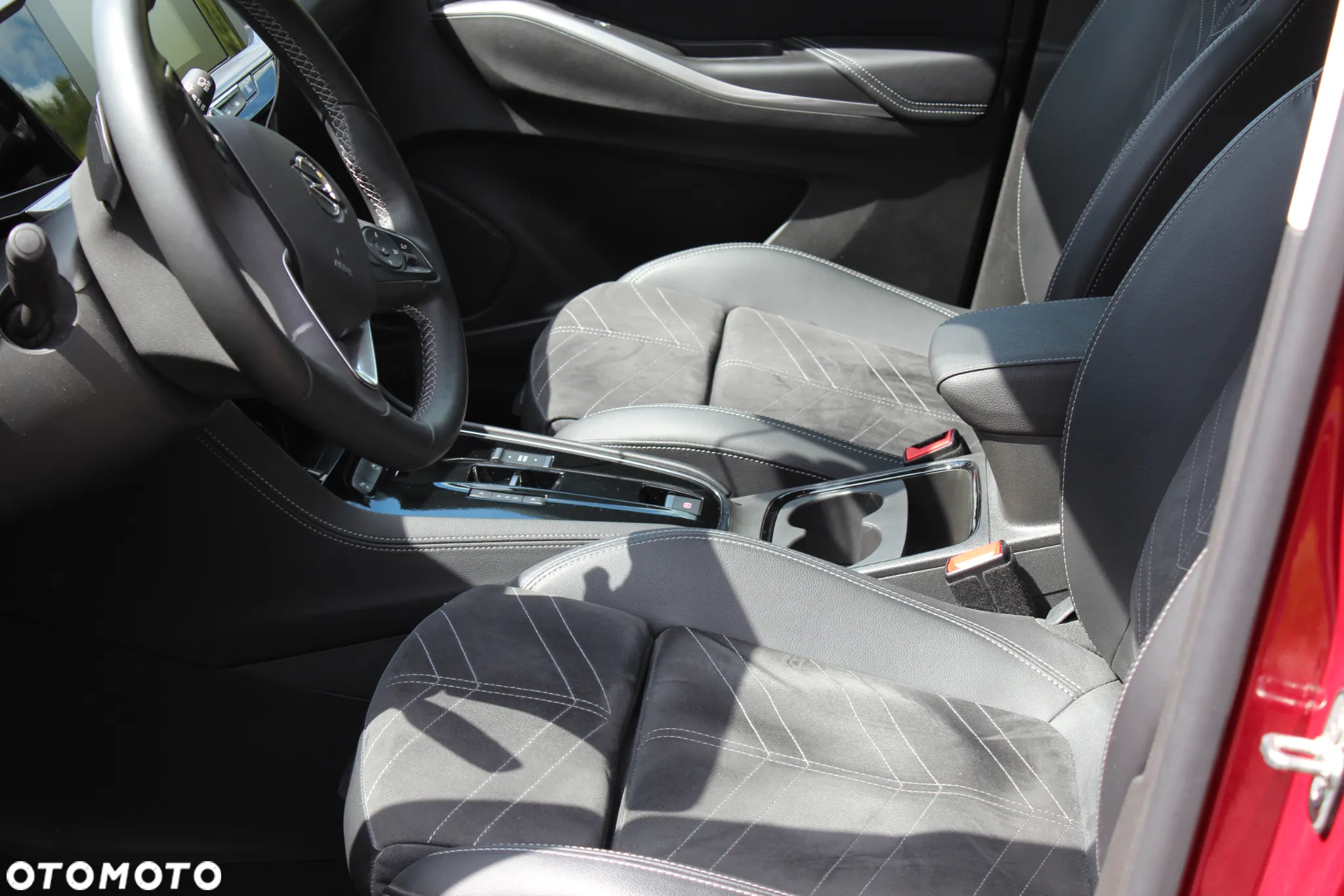 Opel Grandland 1.2 T GS S&S - 9