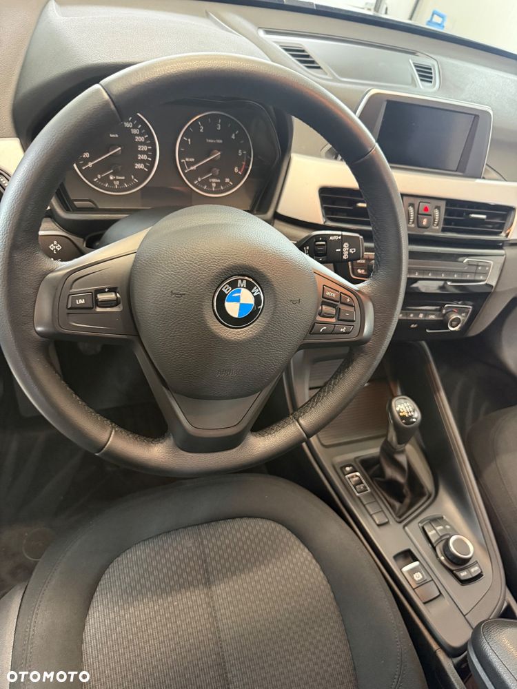 BMW X1 xDrive18d - 6