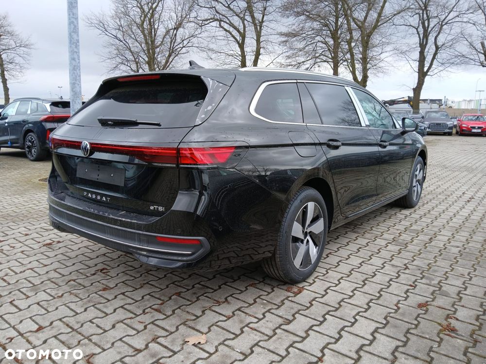 Volkswagen Passat - 5