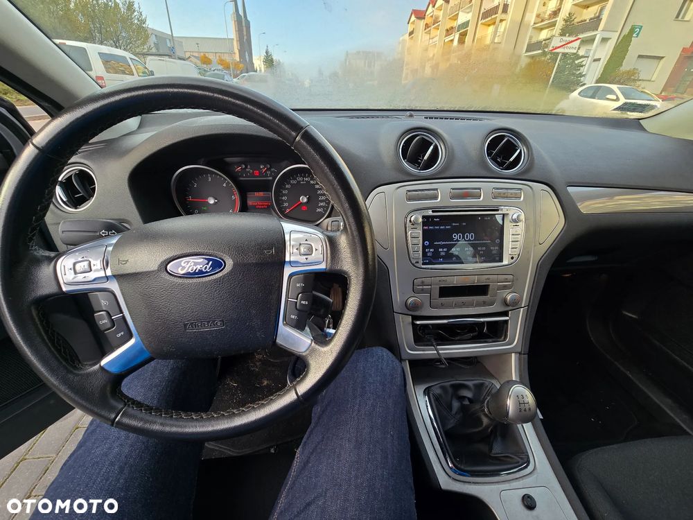 Ford Mondeo 1.8 TDCi Silver X - 11