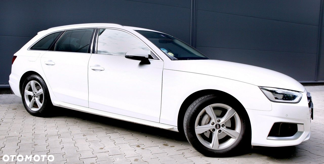 Audi A4 40 TDI S tronic - 24