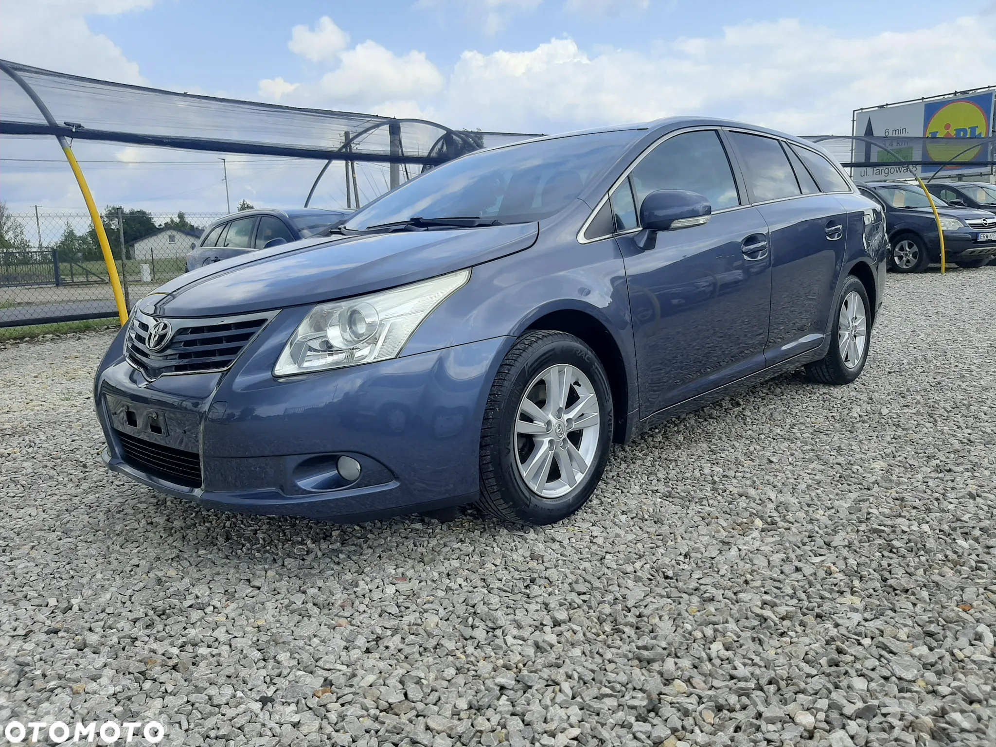 Toyota Avensis 2.0 Sol plus NAVI - 6