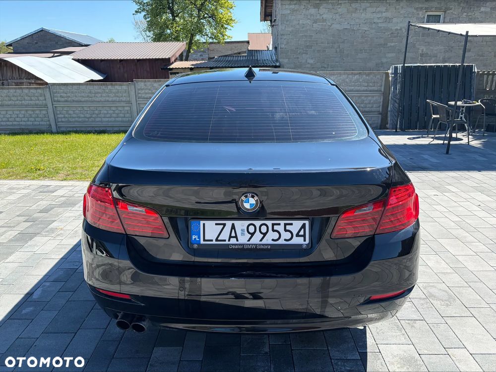 BMW Seria 5 518d Luxury Line - 4
