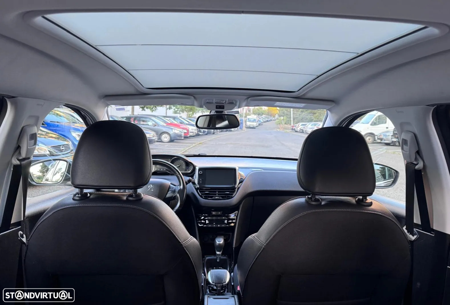 Peugeot 2008 1.2 PureTech Allure EAT6 - 10