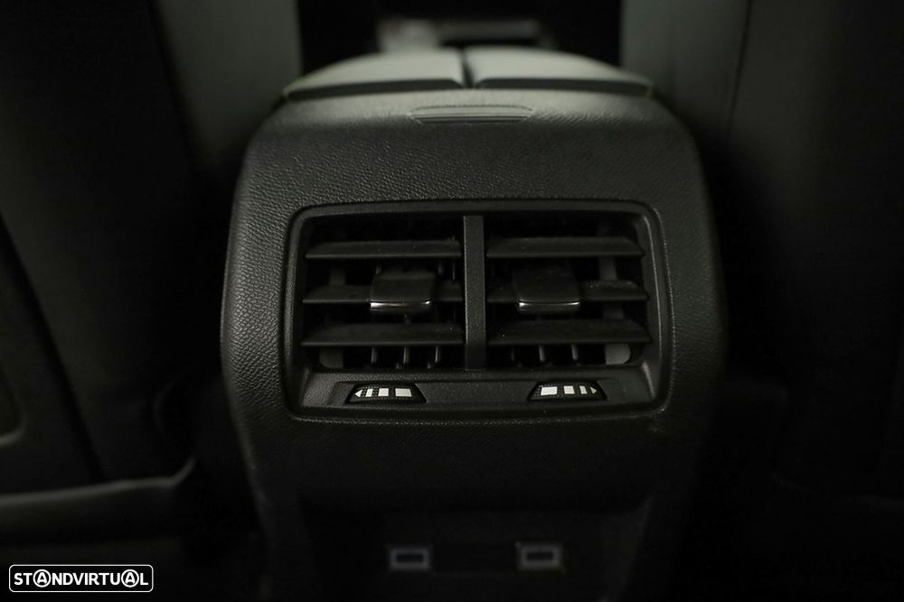 Peugeot 308 1.2 PureTech GT EAT8 - 22