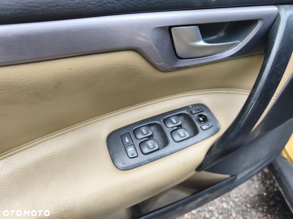 Volvo S60 2.4 D5 - 10