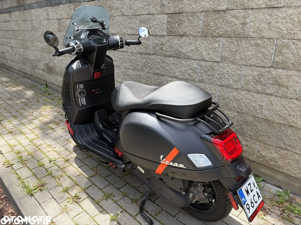 Vespa GTS - 8