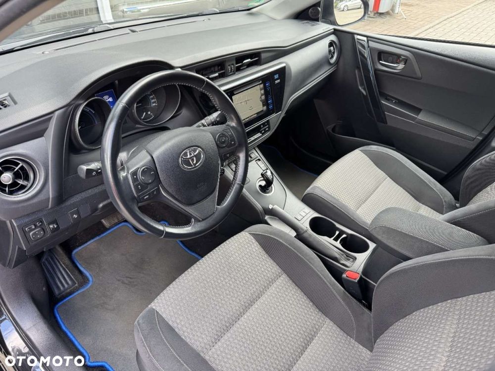 Toyota Auris Hybrid 135 Prestige - 17