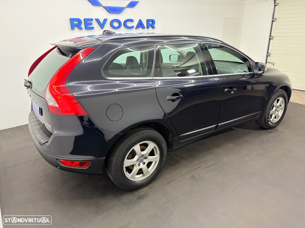 Volvo XC 60 2.0 D4 DRIVe Momentum - 9