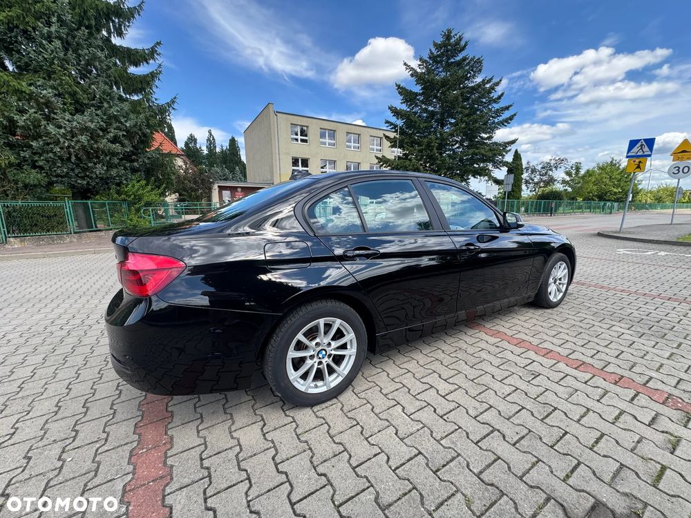 BMW Seria 3 318i GPF Luxury Line - 7