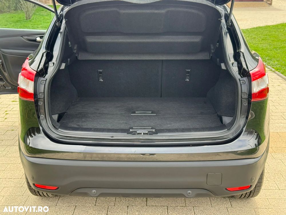 Nissan Qashqai 1.6 DCI Start/Stop Tekna - 24