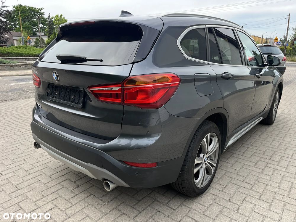 BMW X1 sDrive18d sport - 7