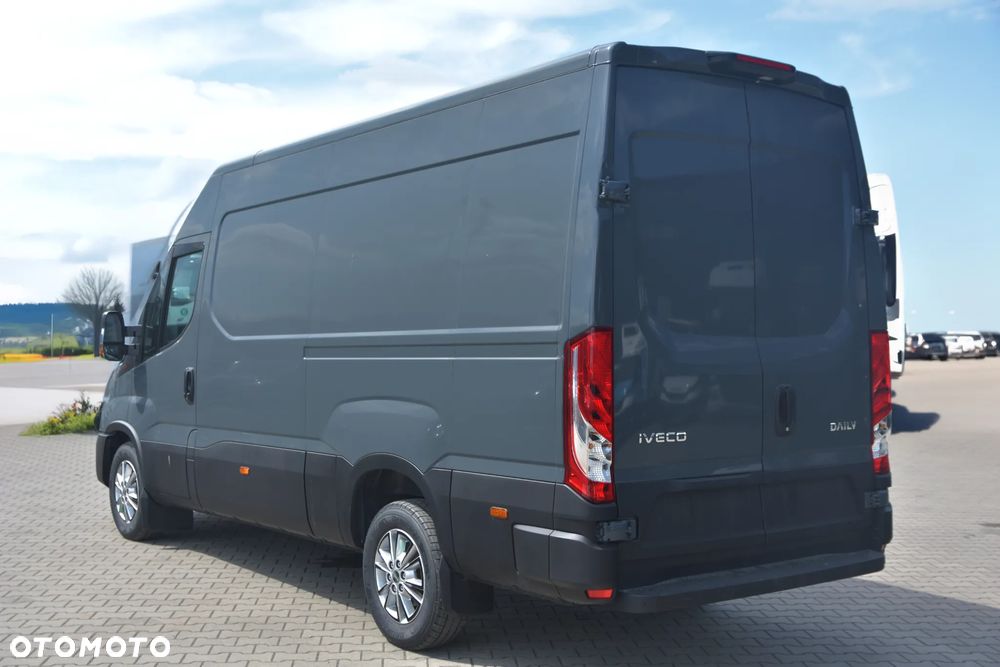 Iveco Daily 35S18HA8V 180km Furgon 12m3 - 6