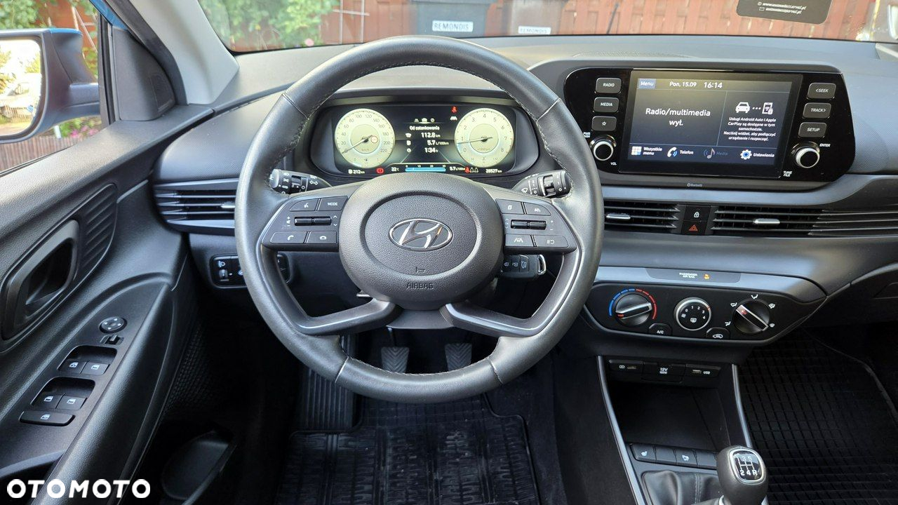 Hyundai i20 - 12