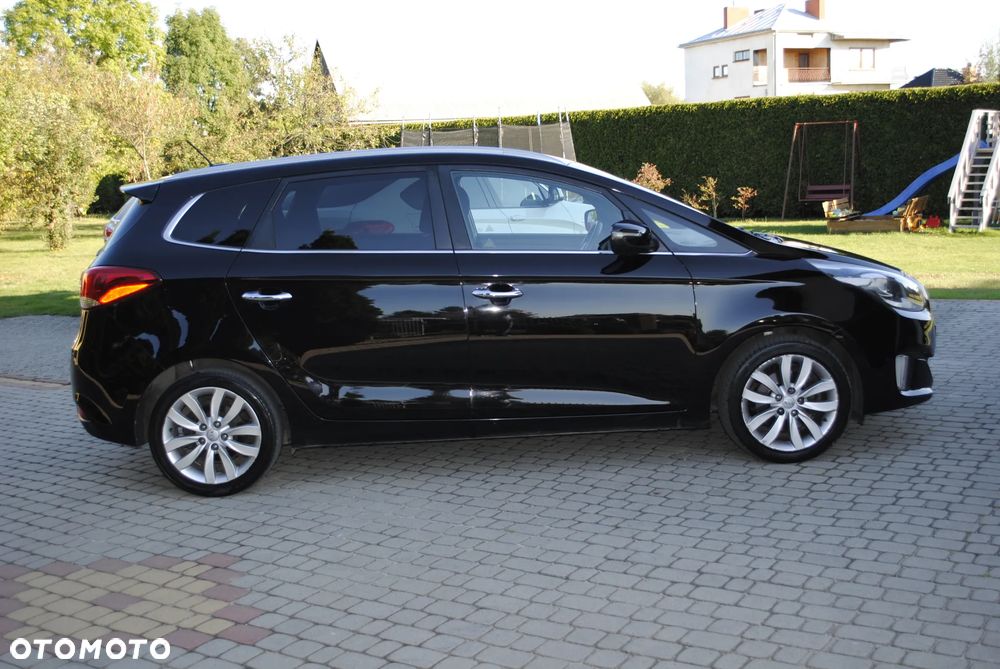Kia Carens 1.7 CRDi 115 Dream Team Edition - 8