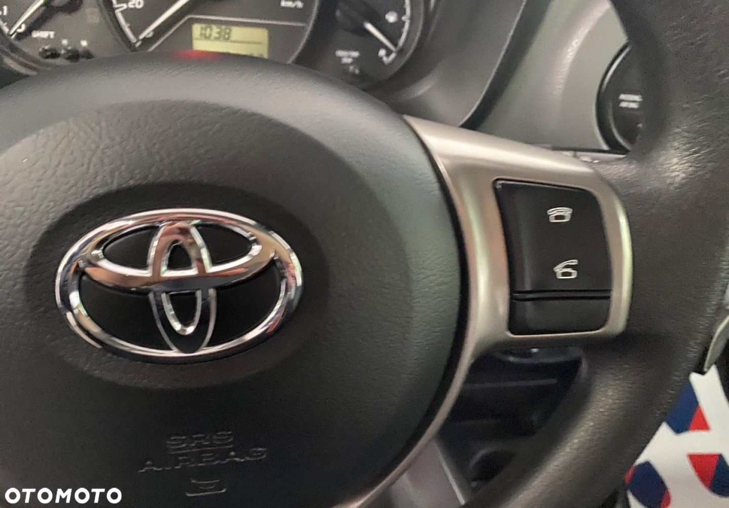Toyota Yaris - 10