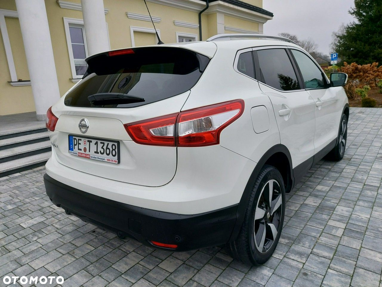 Nissan Qashqai - 10