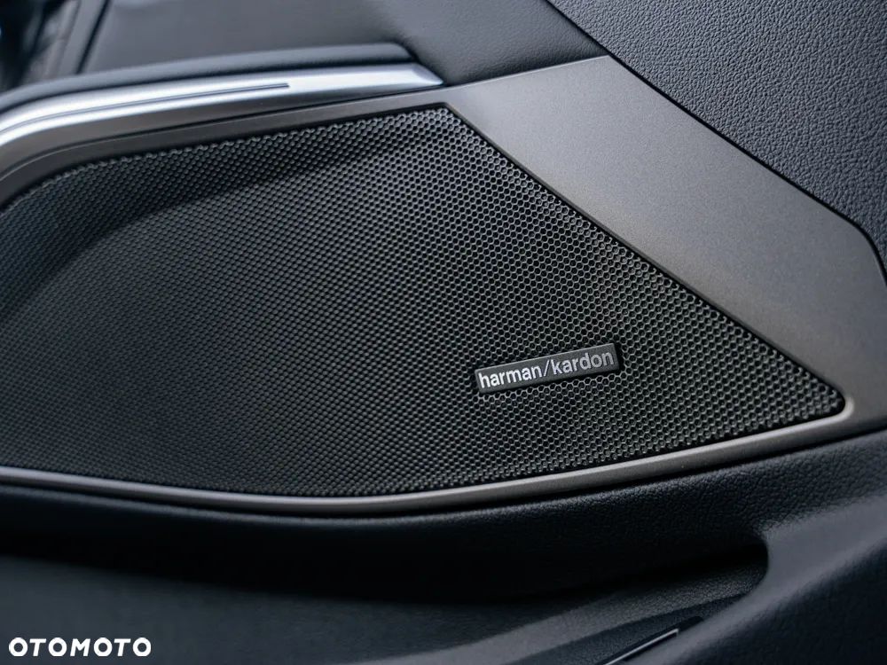 BMW M3 Competition Touring M xDrive - 11