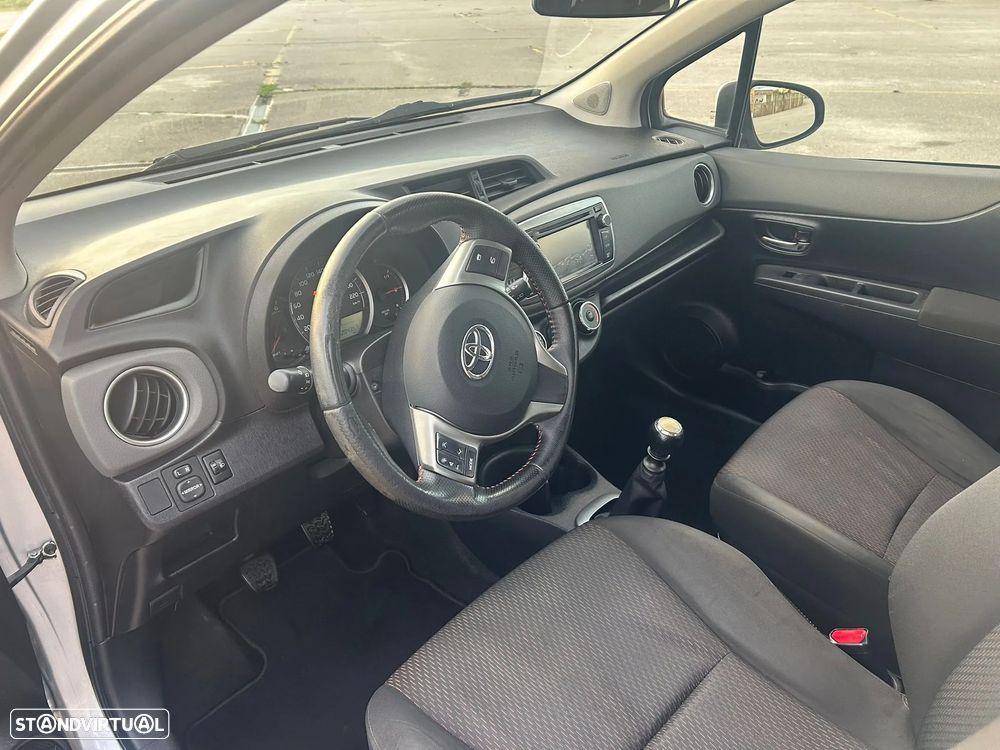 Toyota Yaris 1.4 D-4D SE Sport - 9