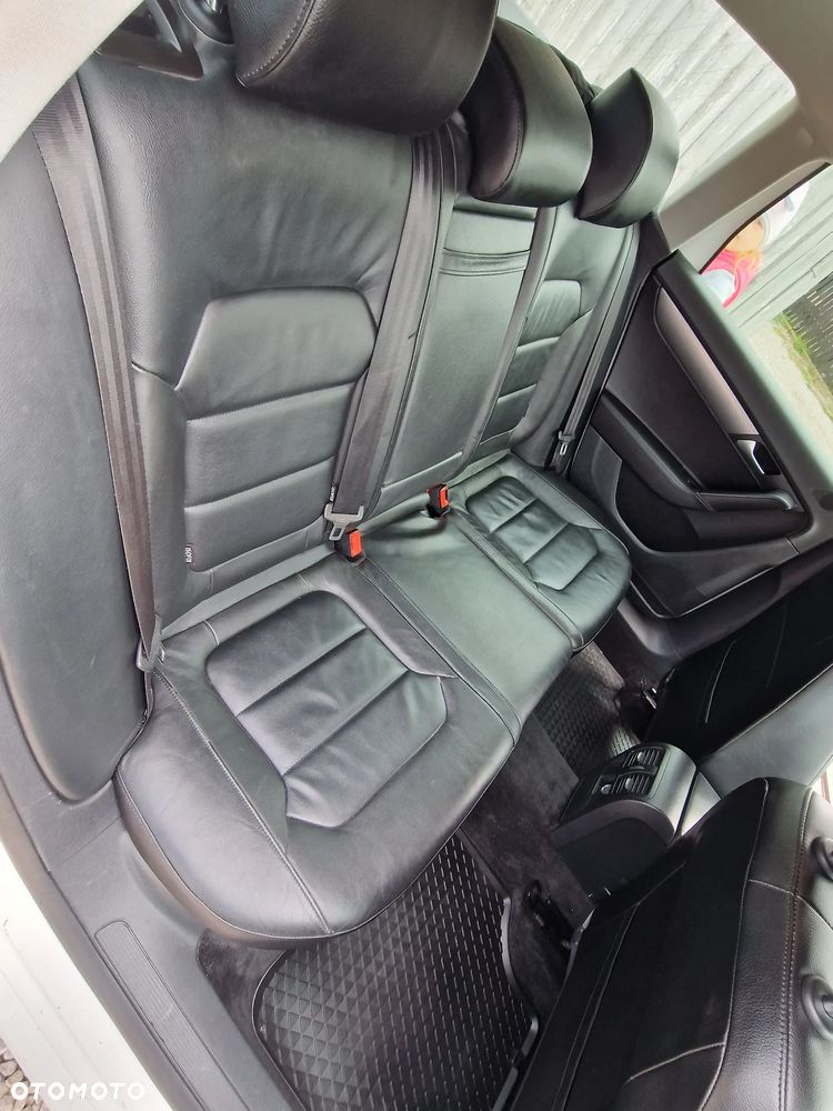 Volkswagen Passat 2.0 TDI DPF DSG Highline - 8