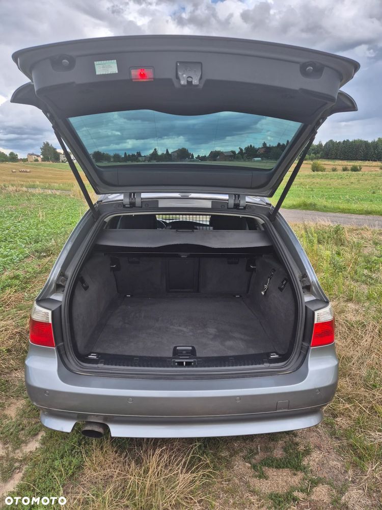 BMW Seria 5 520d - 22