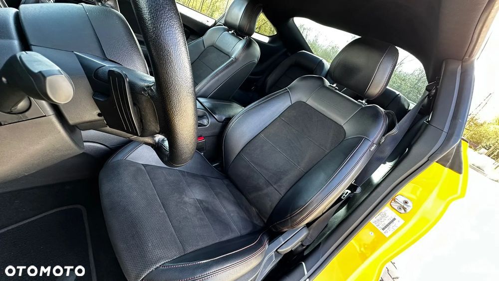 Ford Mustang 5.0 V8 GT - 23