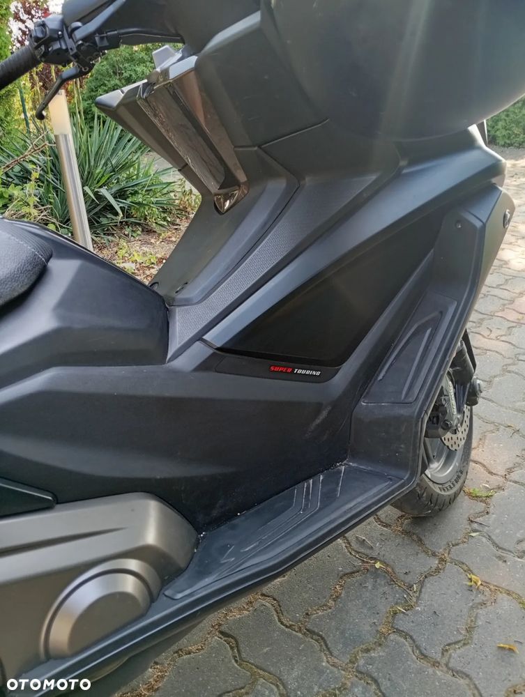 Kymco AK 550 - 15