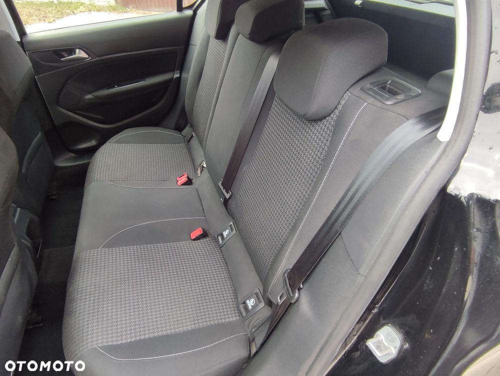 Peugeot 308 1.5 BlueHDi Business Line S&S - 24